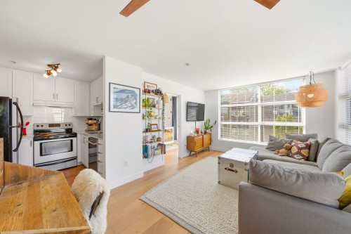 309-418 Broadway E, Vancouver, BC 