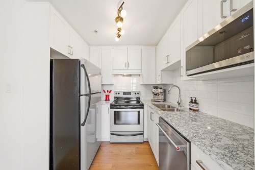 309-418 Broadway E, Vancouver, BC 