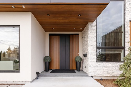 976 Melbourne Avenue, North Vancouver, BC 