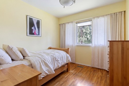 420 Monteray Avenue, North Vancouver, BC 