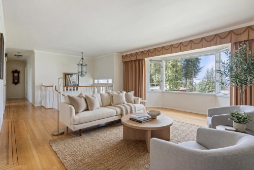 420 Monteray Avenue, North Vancouver, BC 
