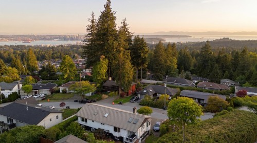 420 Monteray Avenue, North Vancouver, BC 
