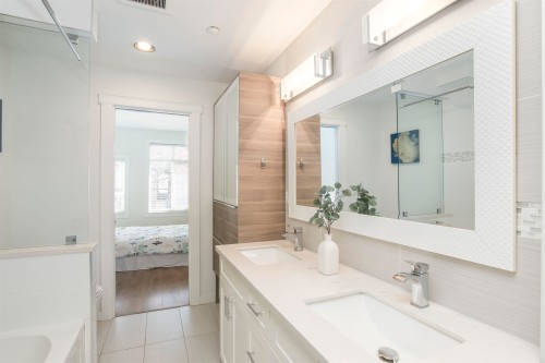 2836 Kent Avenue South E, Vancouver, BC 