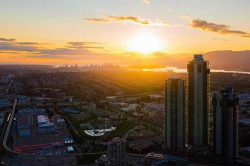 4910-2108 Gilmore Avenue Burnaby, BC V5C 0N8