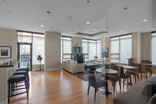 802-7088 Salisbury Avenue, Burnaby, BC 