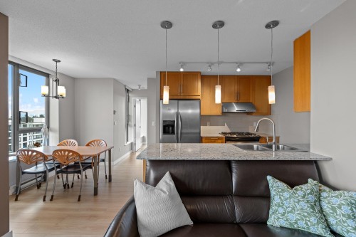 802-7088 Salisbury Avenue, Burnaby, BC 