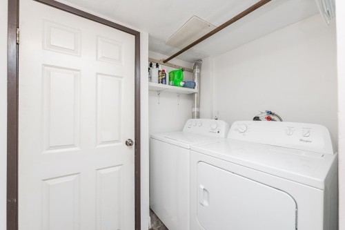 1136 Lansdowne Drive, Coquitlam, BC 