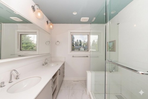 1136 Lansdowne Drive, Coquitlam, BC 