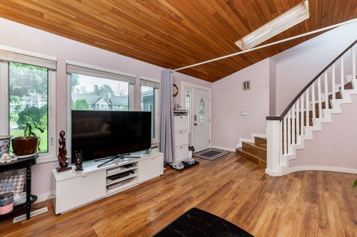 1136 Lansdowne Drive, Coquitlam, BC 