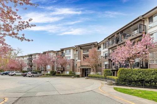 116-11665 Haney Bypass  Maple Ridge, BC V2X 8W9