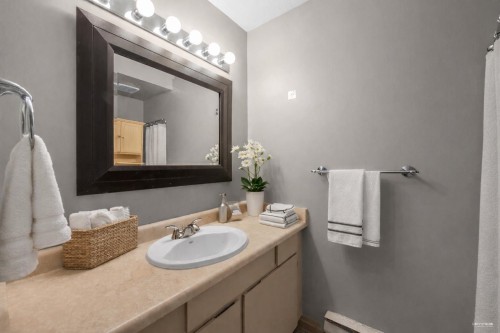 307-8291 Park Road, Richmond, BC 