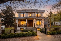 3128 Graveley Street  Vancouver, BC V5K 3K6