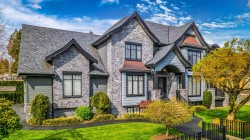 841 Rochester Avenue  Coquitlam, BC V3K 2W4