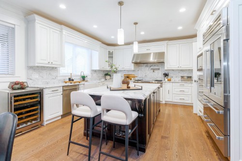 841 Rochester Avenue, Coquitlam, BC 
