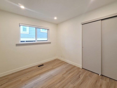 790 68Th Avenue W, Vancouver, BC 