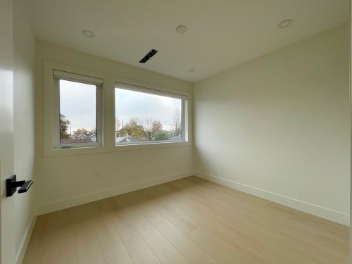 162 43Rd Avenue E, Vancouver, BC 