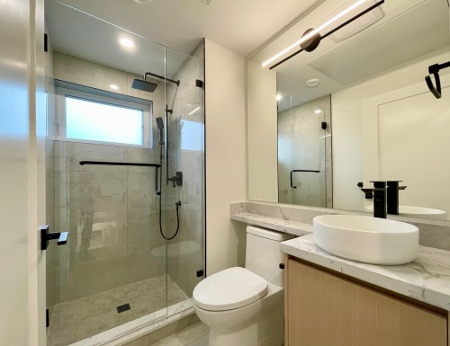 162 43Rd Avenue E, Vancouver, BC 