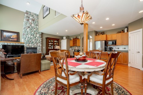 1899 Parkway Boulevard, Coquitlam, BC 