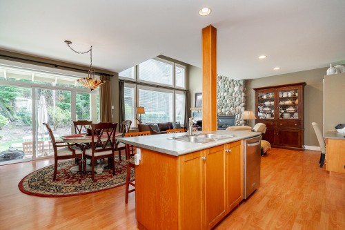 1899 Parkway Boulevard, Coquitlam, BC 