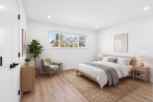 2085 Waverley Avenue, Vancouver, BC 