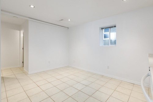 2085 Waverley Avenue, Vancouver, BC 