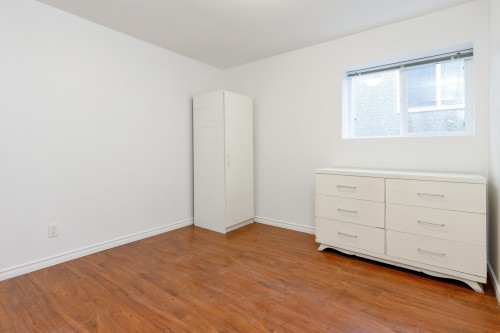 2085 Waverley Avenue, Vancouver, BC 