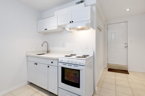 2085 Waverley Avenue, Vancouver, BC 