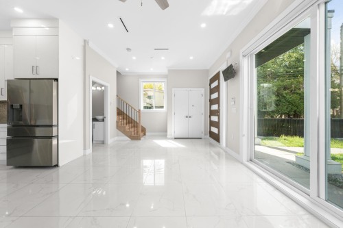 6692 Nanaimo Street, Vancouver, BC 