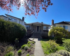 782 66th Avenue W Vancouver, BC V6P 2R5