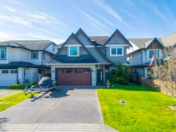5500 52 Avenue Ladner, BC V4K 2C5