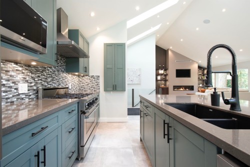 2551 Hyannis Point, North Vancouver, BC 