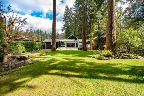 2551 Hyannis Point, North Vancouver, BC 