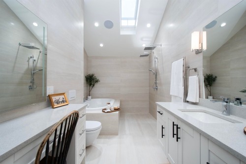 2551 Hyannis Point, North Vancouver, BC 