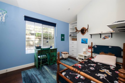 2551 Hyannis Point, North Vancouver, BC 