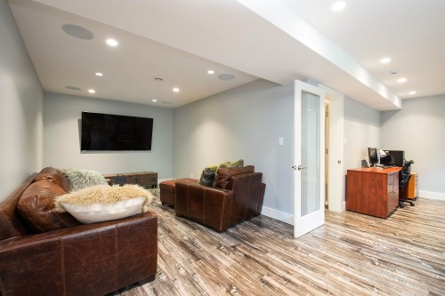 2551 Hyannis Point, North Vancouver, BC 
