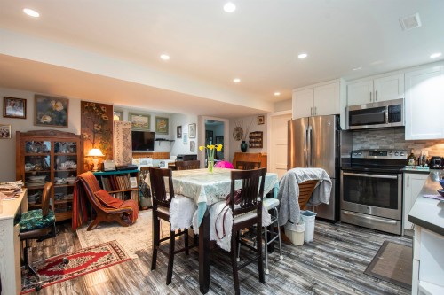 2551 Hyannis Point, North Vancouver, BC 