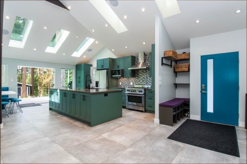 2551 Hyannis Point, North Vancouver, BC 