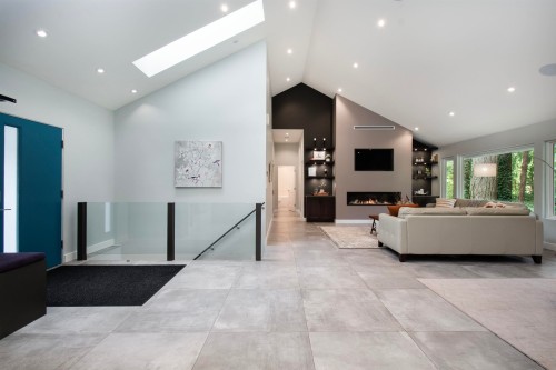 2551 Hyannis Point, North Vancouver, BC 