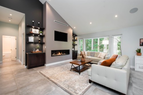 2551 Hyannis Point, North Vancouver, BC 