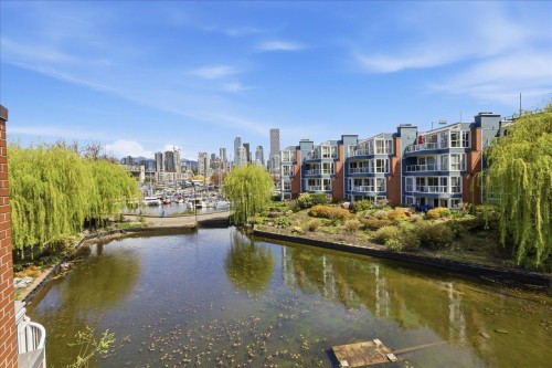 1523 Mariner Walk, Vancouver, BC 