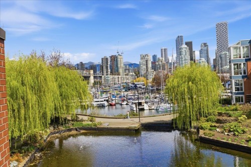 1523 Mariner Walk, Vancouver, BC 