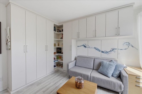 1523 Mariner Walk, Vancouver, BC 