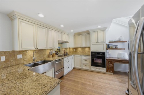 1523 Mariner Walk, Vancouver, BC 
