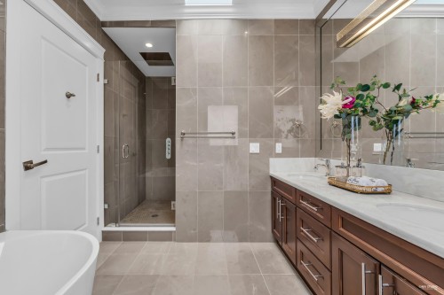 2149 46Th Avenue W, Vancouver, BC 