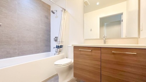 711-8580 River District Crossing, Vancouver, BC 