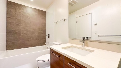 711-8580 River District Crossing, Vancouver, BC 