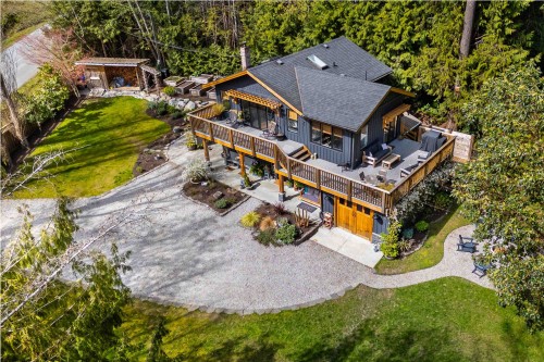 5522 Wakefield Road  Sechelt, BC V7Z 0N3