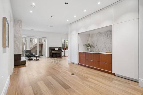4021 28Th Avenue W, Vancouver, BC 