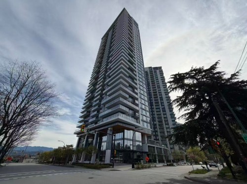 1801-4711 Hazel Street  Burnaby, BC V5H 0J9