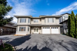 319 Lawrence Street New Westminster, BC V3M 5L3